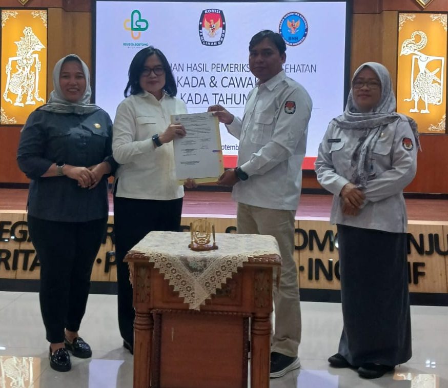 Dua Bapaslon Cabup Blitar Lolos Tes Kesehatan, Ini Tahapan Selanjutnya