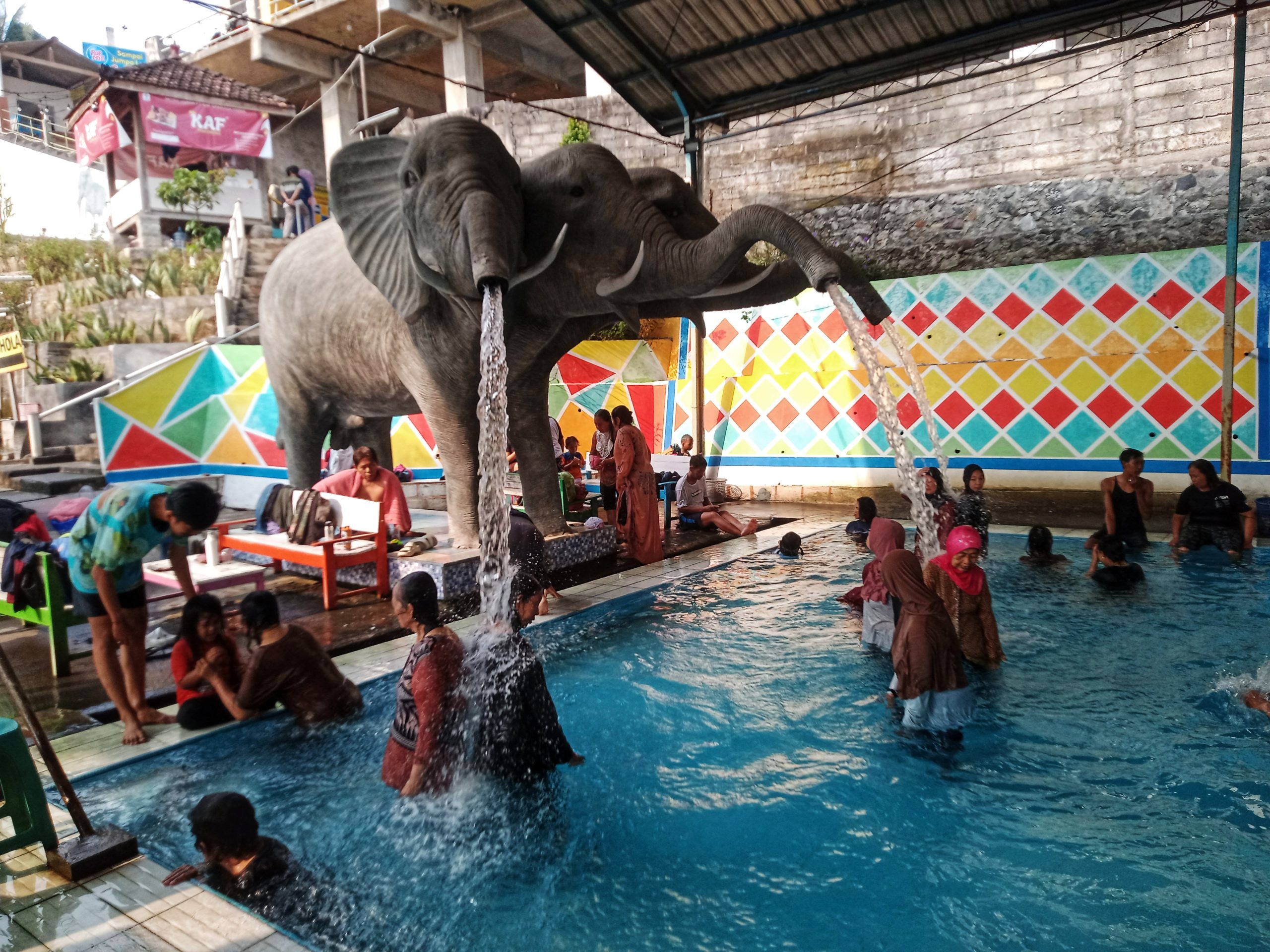 Berendam di Umbul Banyu Roso Magelang, Rasakan Sensasinya Anda Dijamin Betah