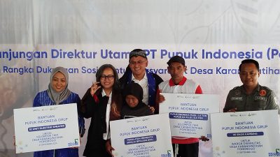 Pupuk Indonesia Bantu Sejahterakan Masyarakat Kampung Idiot di Ponorogo. Beri Pupuk Hingga Ternak