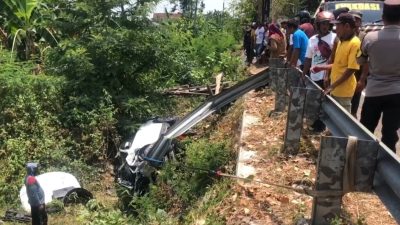 Laka Karambol Terjadi di Ponorogo, Satu Kendaraan Masuk ke Parit Sedalam 10 Meter