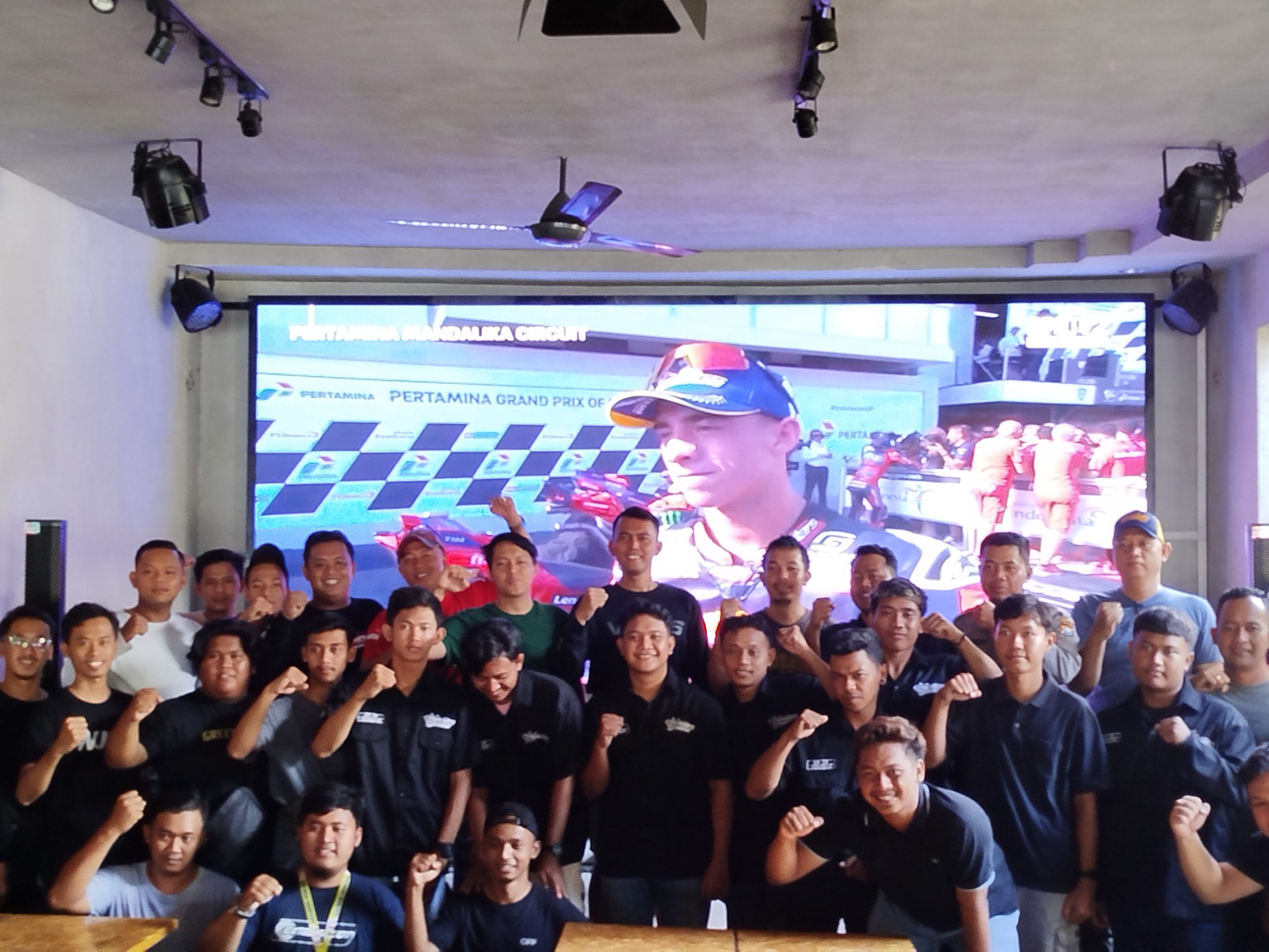 Ajak Nobar Bareng Bersama Komunitas Balap Motor, Satlantas Polres Ponorogo Apresiasi Penurunan Angka Balap Liar