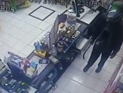 Aksi Perampokan Bersenjata Celurit di Auriga Mart Terekam CCTV, Polisi Lakukan Penyelidikan