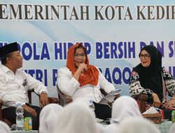 Pj Wali Kota Kediri Hadir dalam Agenda Sosialisasi PHBS Pondok Pesantren, Ini Arahan yang Disampaikan