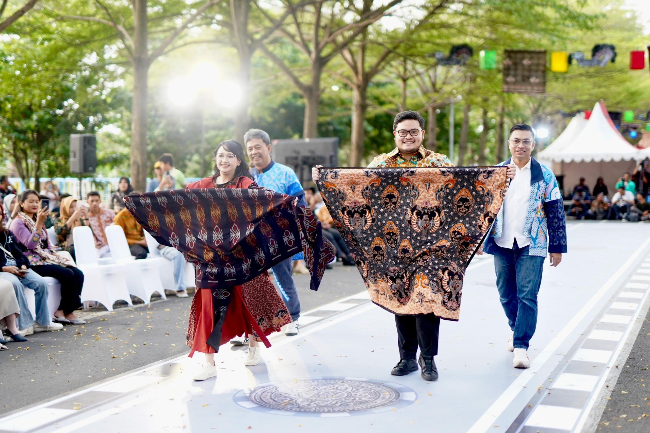 Redesain Motif Panji, Mas Dhito Gelar Kediri Fashion Batik Festifal