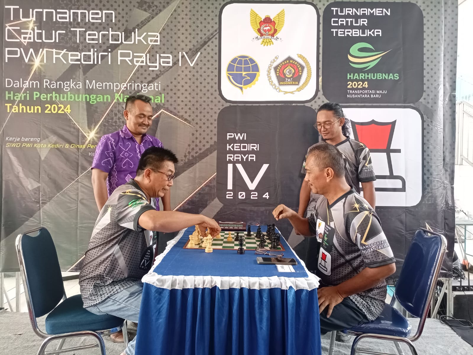 Peringati Hari Perhubungan Nasional 2024, PWI Kediri Gelar Turnamen Catur Terbuka