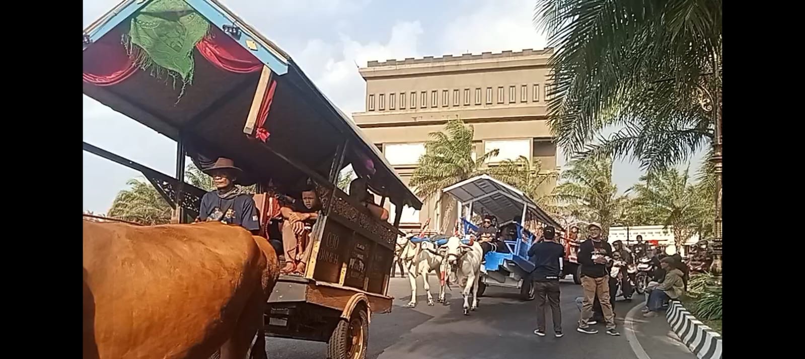 Parade Budaya Cikar Warnai Perayaan HUT ke-79 RI di Kabupaten Kediri, Salah Satu Upaya Nguri-Uri Budaya