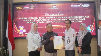 KPU Kota Kediri Serahkan Berita Acara Penelitian Administrasi Paslon Pilkada 2024, Ini Infonya