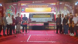 Serah Terima Kirab Maskot Pilkada 2024 di Kabupaten Kediri, KPU Ajak Masyarakat Sukseskan Pilbup dan Pilgub