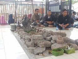 Ngopi Budaya, Mengungkap Sejarah Kelurahan Burengan di Pemakaman Mbah Bureng