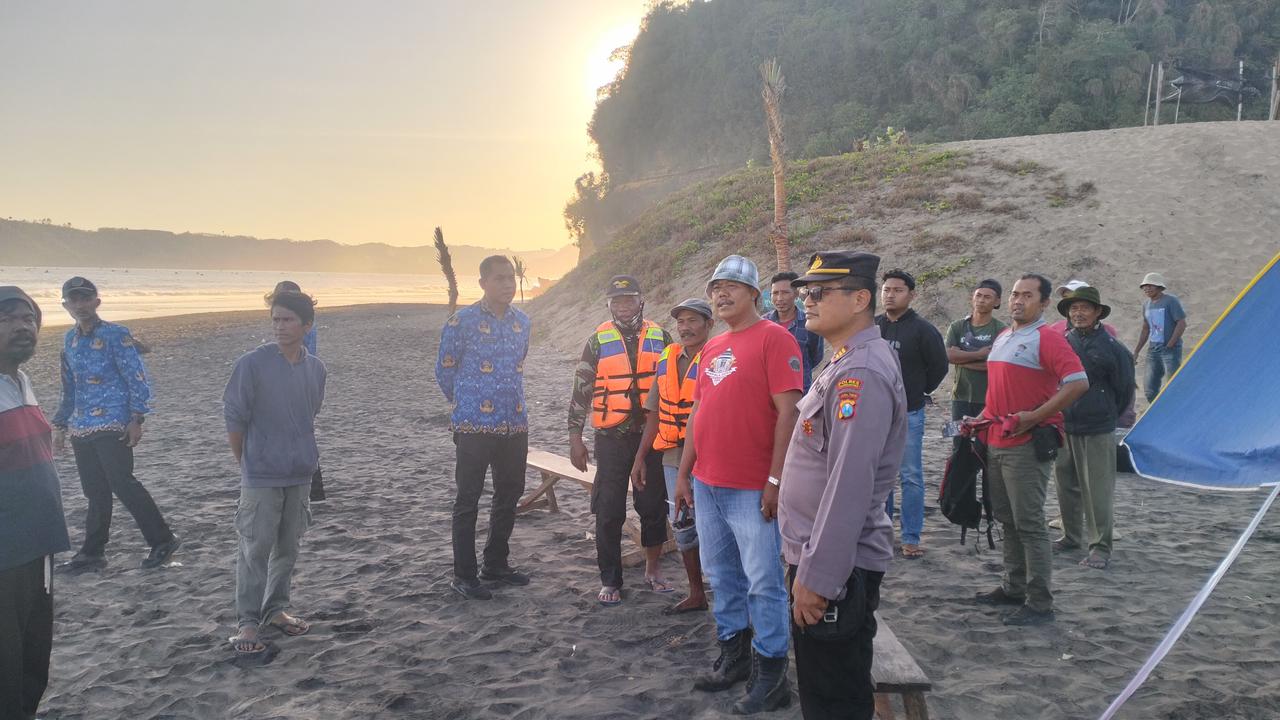 Seorang Remaja Warga Kediri Terseret Ombak di Pantai Dlodo, Pencarian Masih Berlanjut