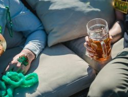 Pesta Miras di Pasar Ngemplak Berujung Petaka, Pengamen Ditemukan Bersimbah Darah Tak Sadarkan Diri