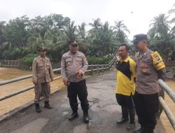 Trenggalek Dilanda Bencana, Jembatan Putus Diterjang Banjir hingga Rumah Rusak Dihantam Longsor