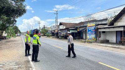 Pemotor Warga Karangan, Trenggalek Tewas Setelah Tubruk Elf 