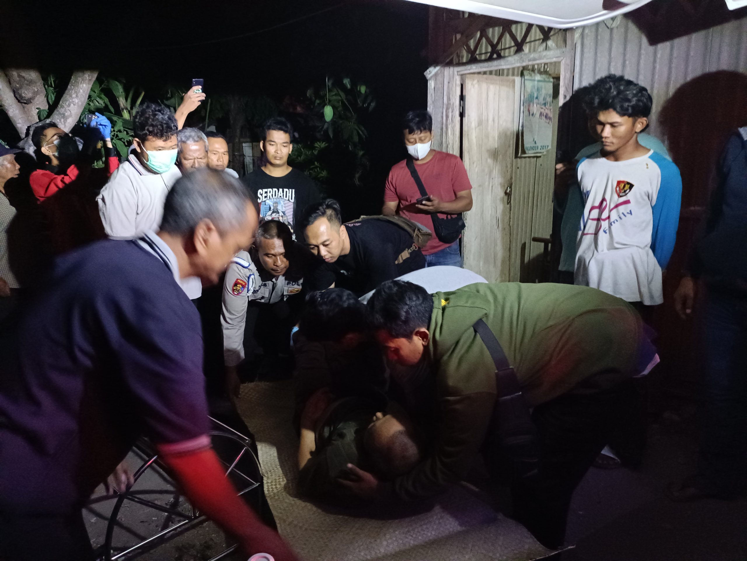 Seorang Lansia di Ngasem, Kediri, Meninggal Mendadak Saat Pangkas Rambut, Begini Ceritanya