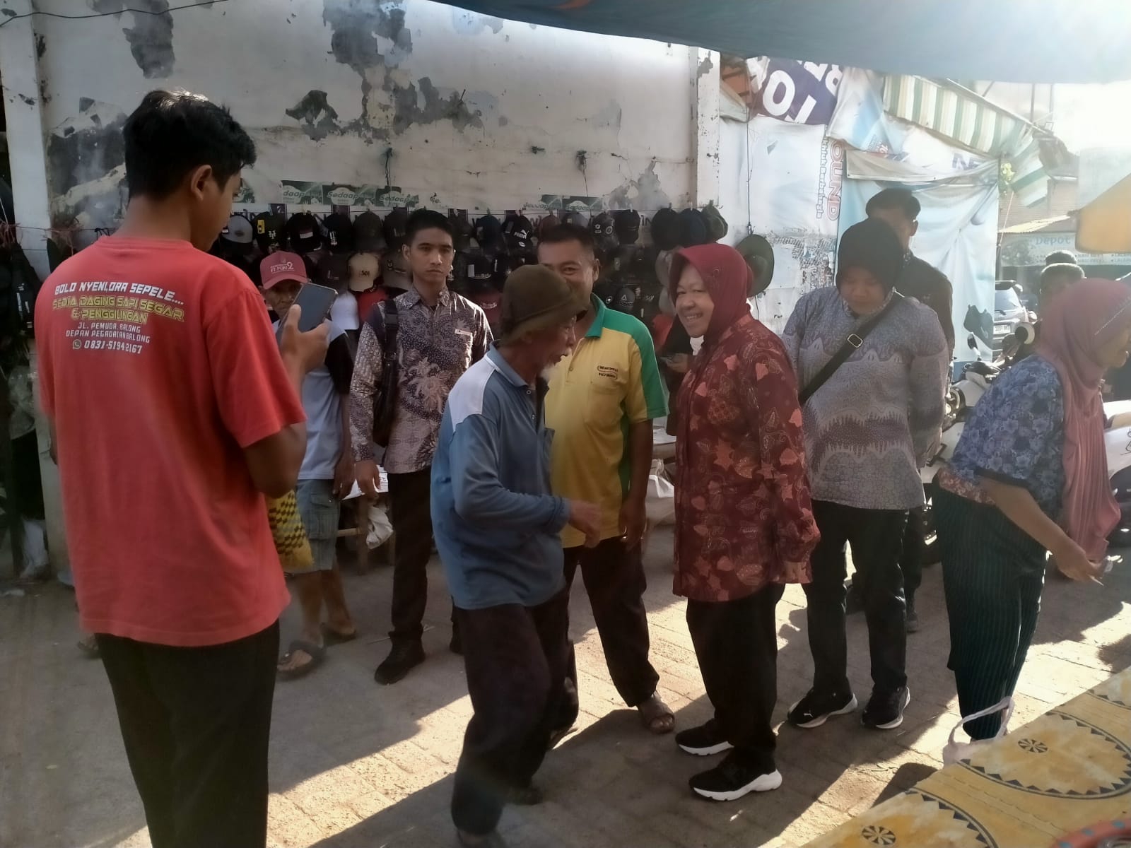 Cagub Jatim Tri Rismaharini Dapat Keluhan Soal Lansia dan Kemiskinan Saat Kunjungi Ponorogo
