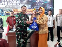 Sambut HUT TNI Ke-79, Koramil 0809/11 Pare Gelar Baksos