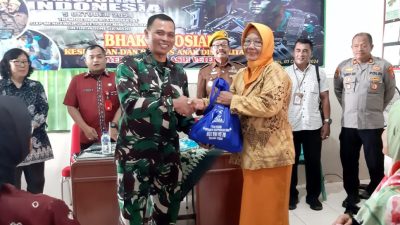 Sambut HUT TNI Ke-79, Koramil 0809/11 Pare Gelar Baksos
