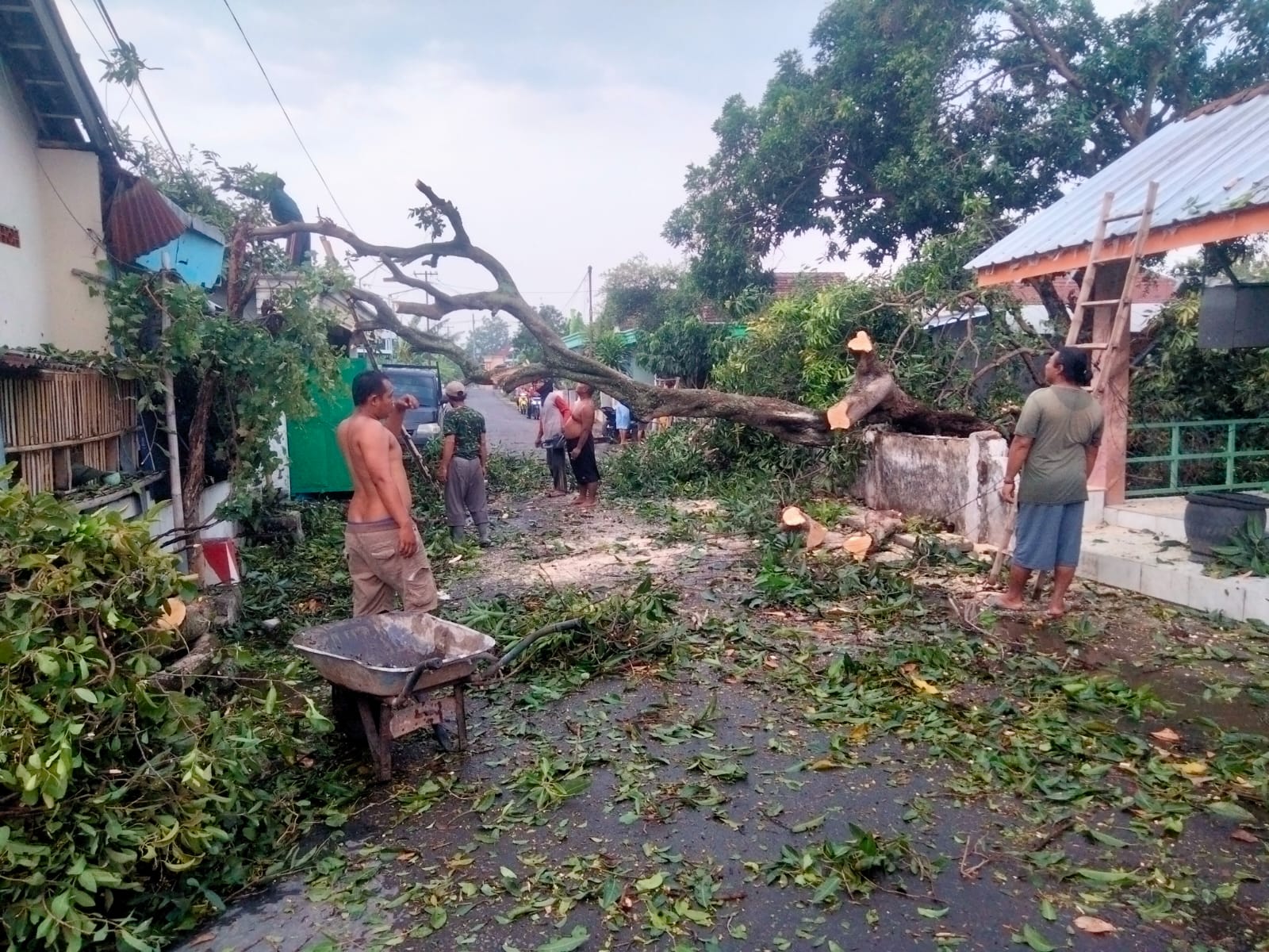 BPBD Kabupaten Kediri Imbau Warga Waspada Kebencanaan di Musim Peralihan