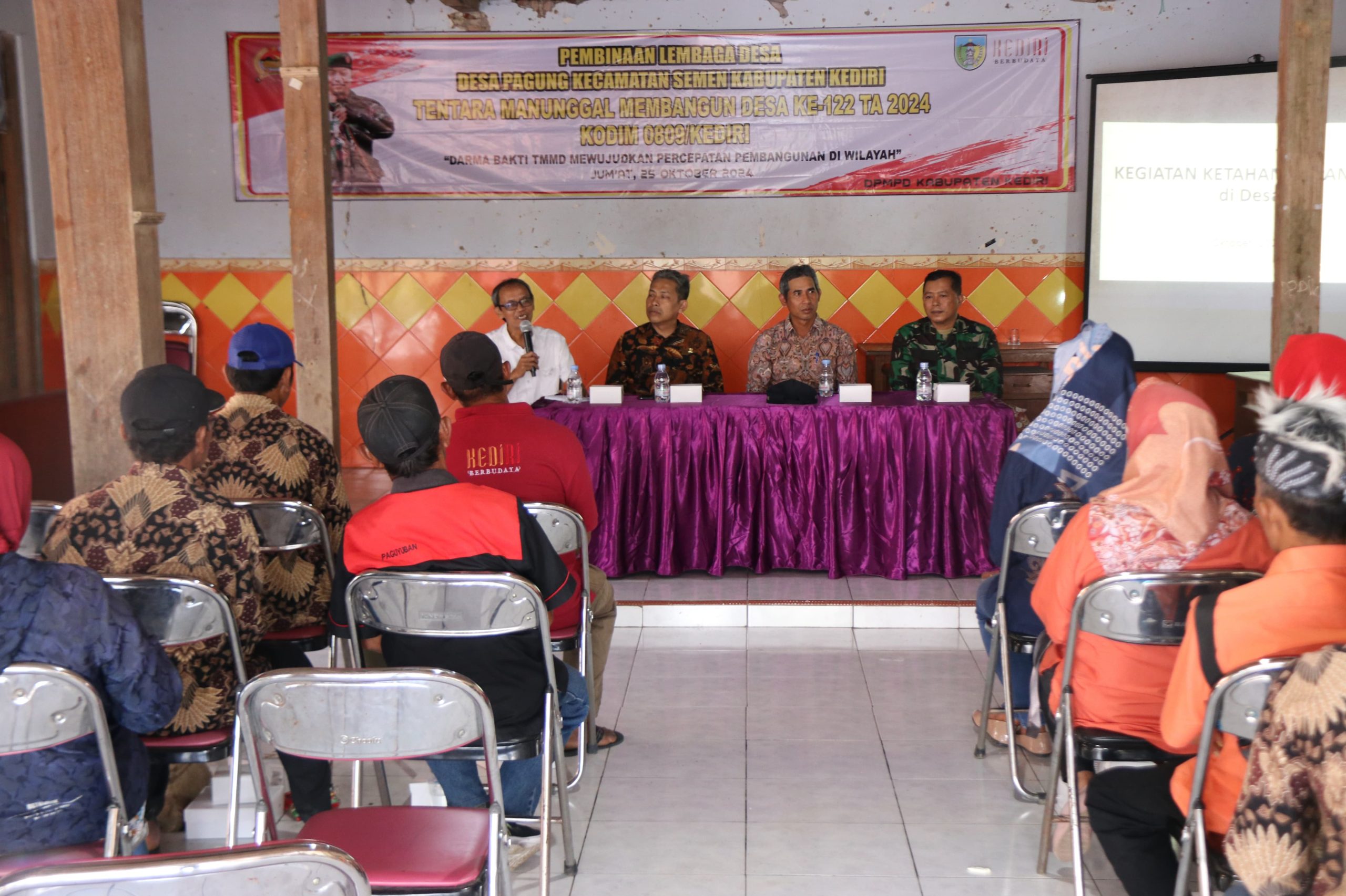 Sinergi Penguatan Kapasitas Lembaga Desa, TMMD 122 Kodim 0809/Kediri Bersama DPMPD Kabupaten Kediri Gelar Sosialisasi