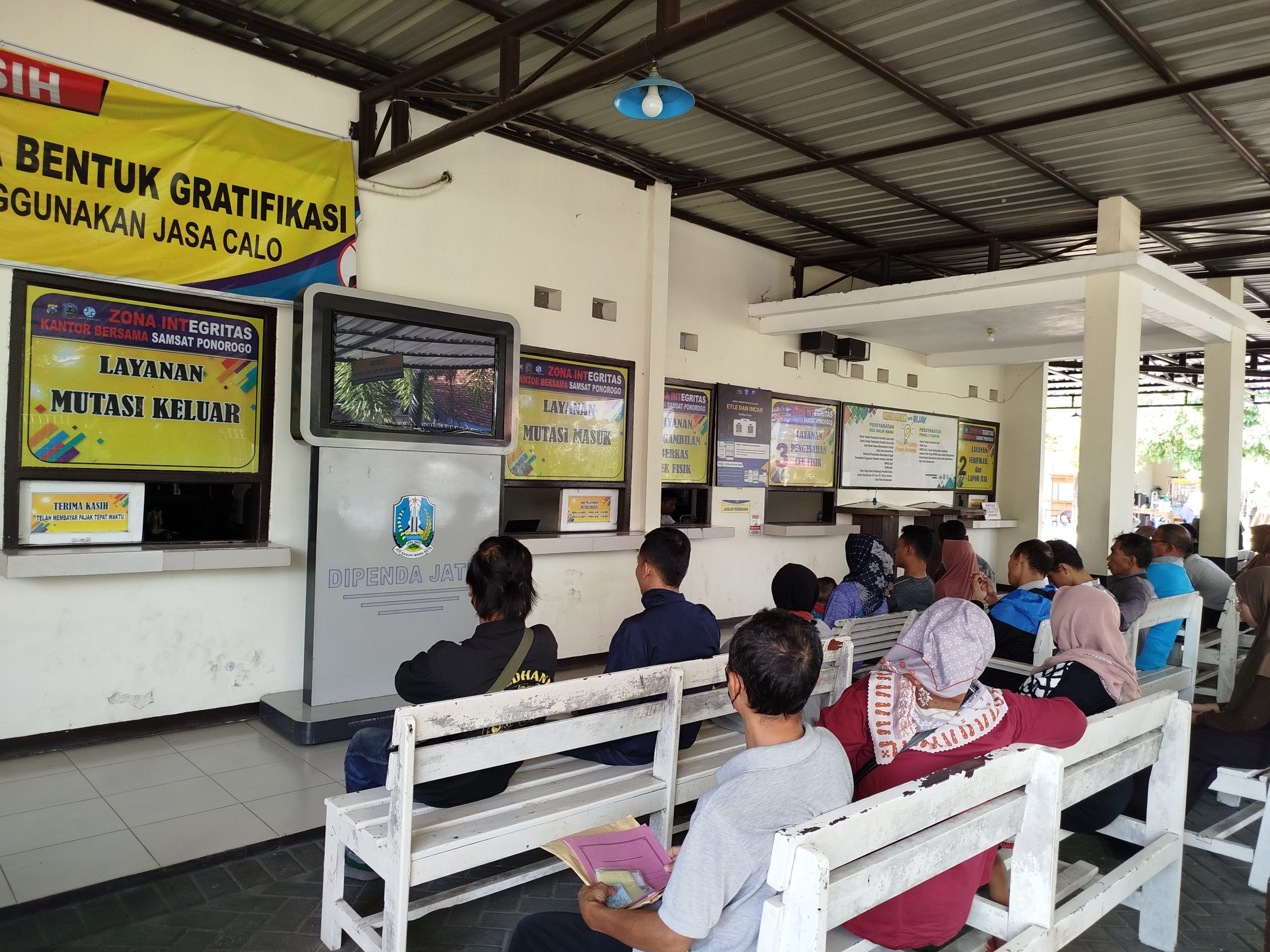 Kabar Gembira, Samsat Ponorogo Gelar Pemutihan Pajak Kendaraan, Ini Daftar Program yang Gratis