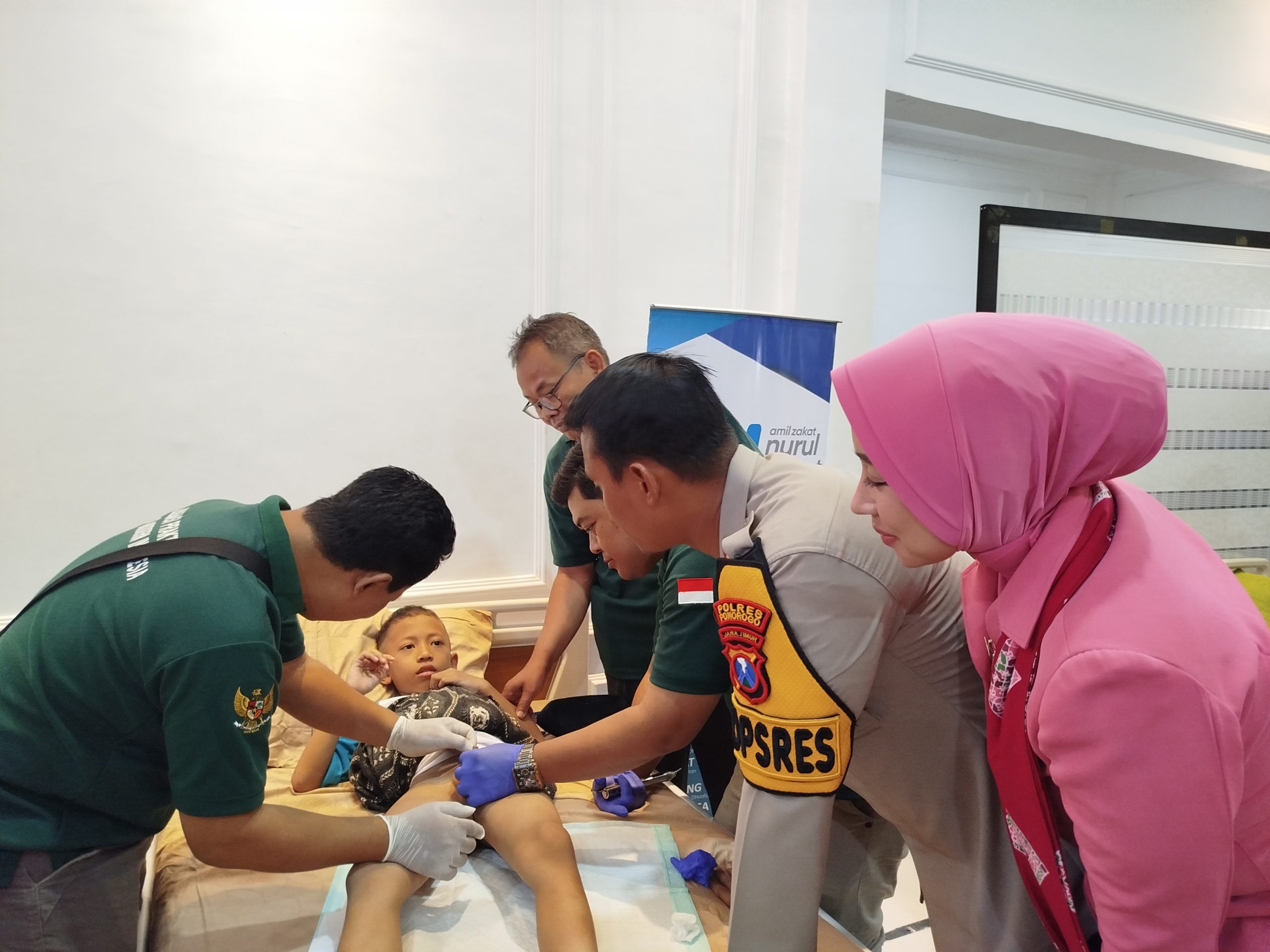 Polres Ponorogo Gelar Sunatan Massal Gratis untuk Memperingati Hari Sumpah Pemuda