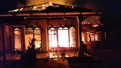 Kebakaran di Boyolangu Ludeskan Rumah, Diduga Korsleting Listrik dari Motor