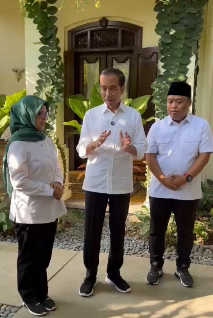 Mak Rini-Mas Ghoni Terima Dukungan Jokowi, Siap Majukan Infrastruktur Blitar