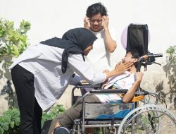 Kunjungi Kelurahan Manisrenggo, Bunda Fey Beri Perhatian pada Penyandang Disabilitas