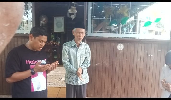 Restui Paslon FREN, Kyai Hamid Ponpes Kedunglo Berharap Bunda Fey Lanjutkan Pembangunan Kota Kediri