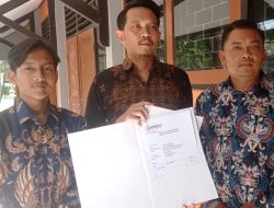 Tim Hukum Paslon Nomor Urut 2, FREN, Laporkan Dugaan Pelanggaran APK ke Bawaslu Kota Kediri