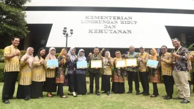 Tiga Sekolah Raih Penghargaan Adiwiyata, Pj Walikota Kediri Berharap Jadi Motivasi Bagi Sekolah Lain