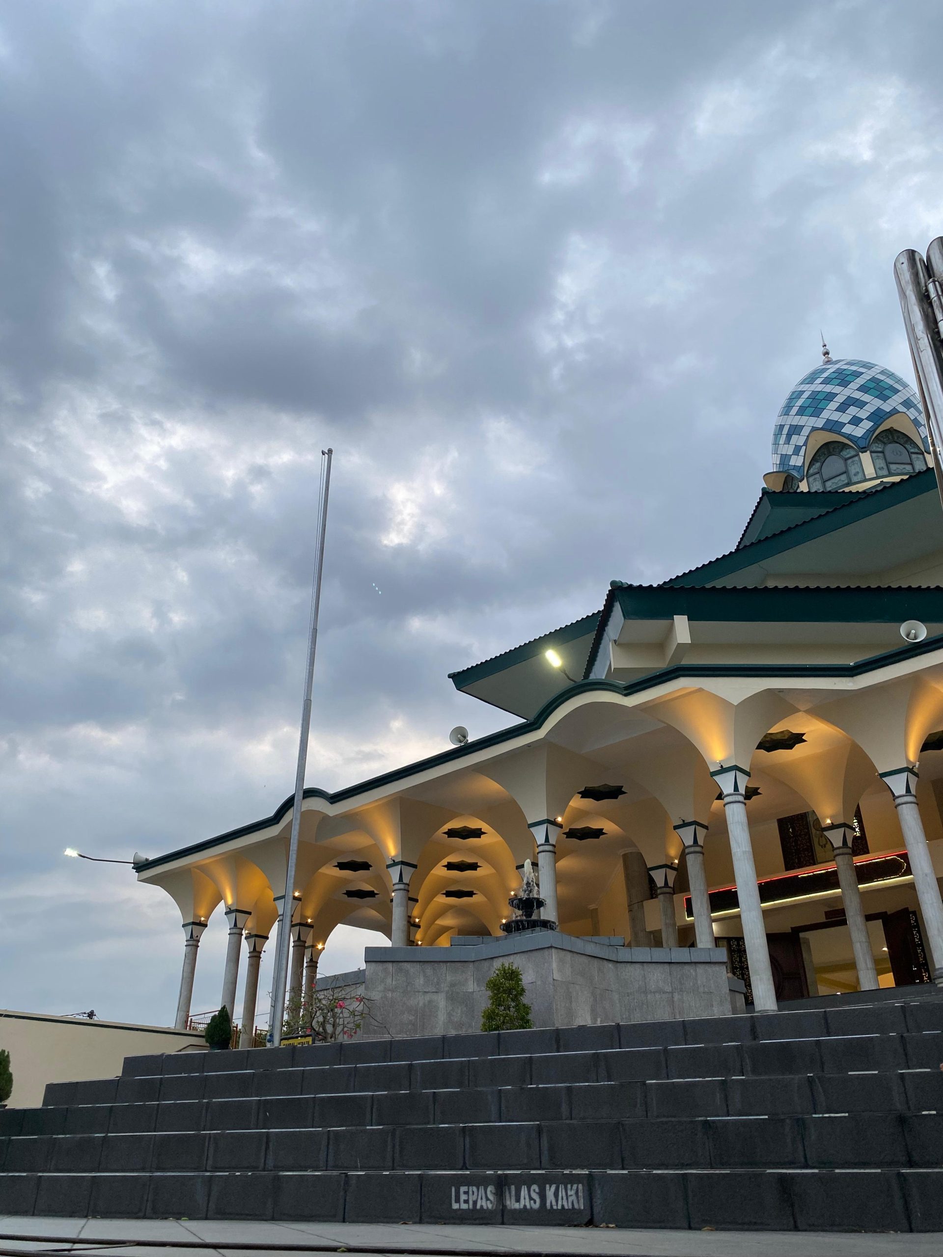 Masjid Agung Kota Kediri, Sejarah dan Perkembangan dari Masa ke Masa