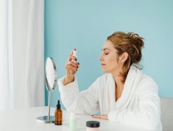 Ini Rekomendasi Setting Spray untuk Mengunci Make Up agar Tahan Lama, Dijamin Flawless Sepanjang Hari!