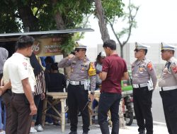 Gelar Operasi Zebra Semeru 2024, Satlantas Polres Nganjuk Tegur  Satpam dan Karyawan Pabrik