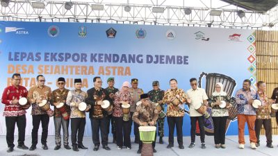 Mendes PDT Yandri Susanto Lepas Ekspor Kendang Djembe Senilai Rp 17 Miliar di Blitar