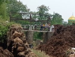 PUPR Rencanakan Rekonstruksi Dam Sungai Bendomongal di Desa Bakalan