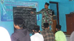 Kedekatan dengan Warga, Prajurit TNI Kodim 0809 Kediri Tanpa Lelah Mengabdi dalam TMMD ke-122