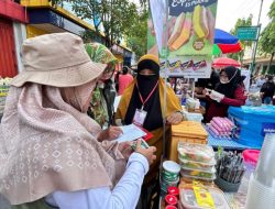 Dinkes Tulungagung Gencar Awasi Peredaran Latiao di CFD Tulungagung, Sekaligus Berikan Edukasi Keamanan Pangan