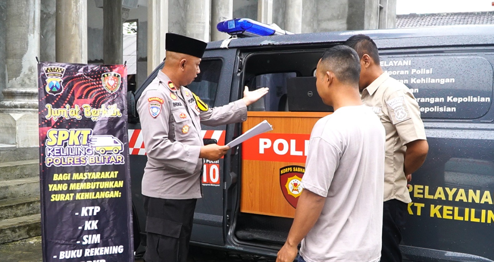 Polres Blitar Hadirkan Layanan Keliling dan Kesehatan Gratis di Kesamben dalam Program Jumat Berkah