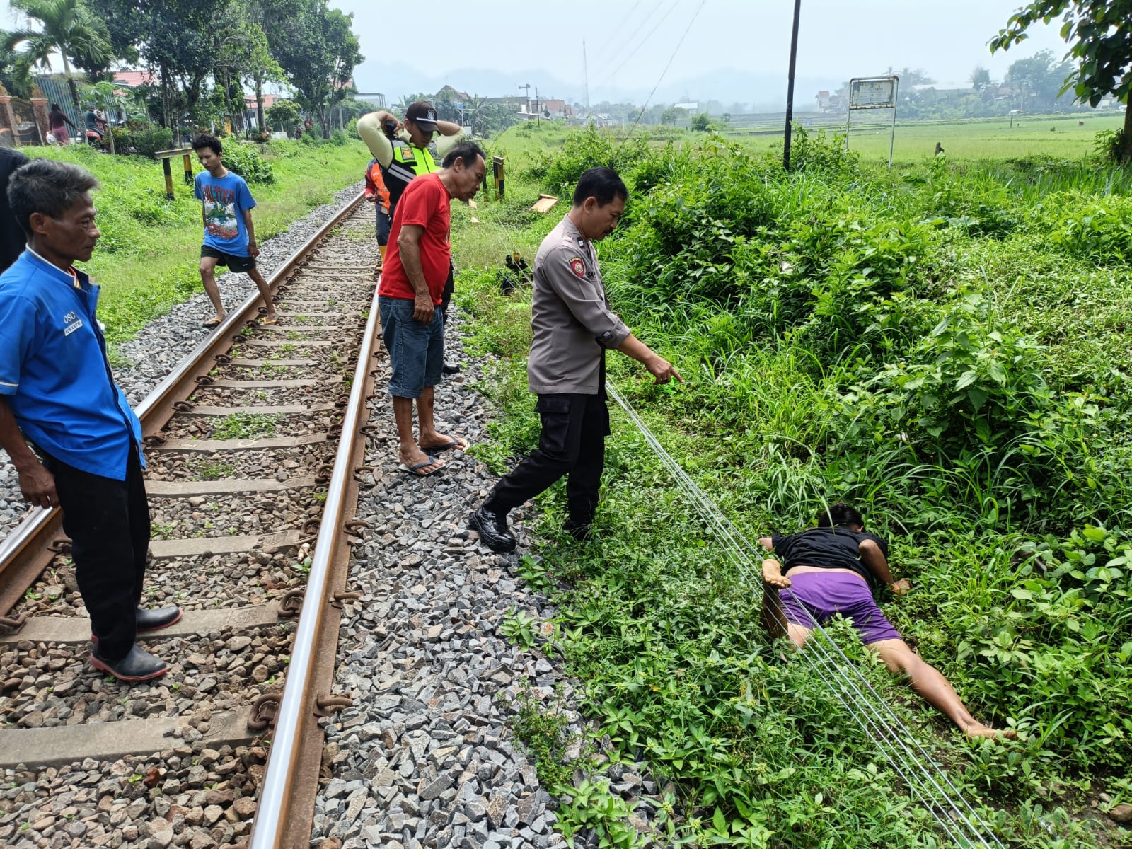 Perempuan Paruh Baya Tewas Tertemper Kereta Api Kertanegara