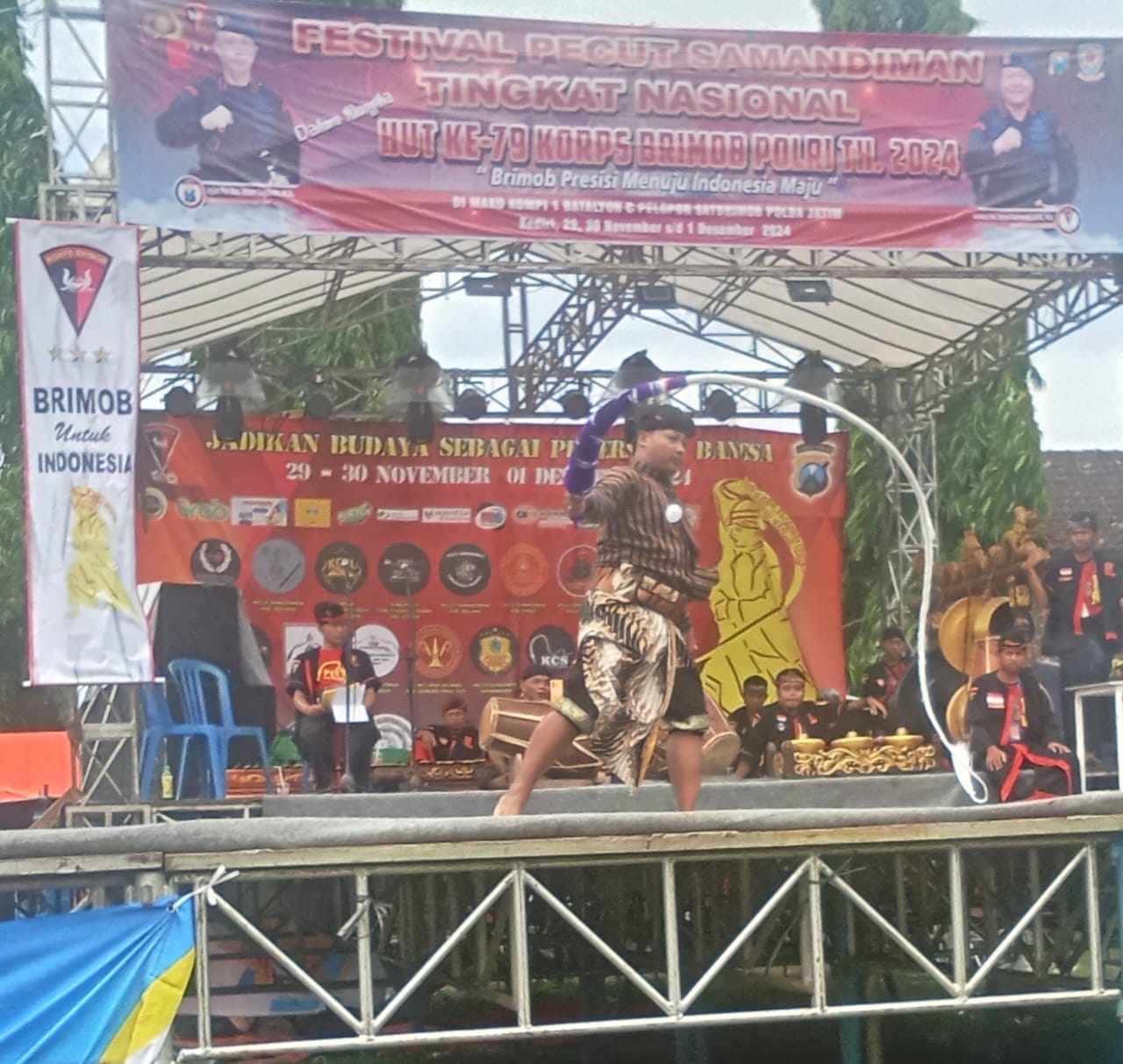 Festival Pecut Samandiman Warnai HUT ke-79 Korps Brimob Polri di Kediri