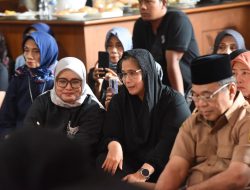 Pj Wali Kota Kediri Antarkan Almarhum Gus Sunoto ke Peristirahatan Terakhir