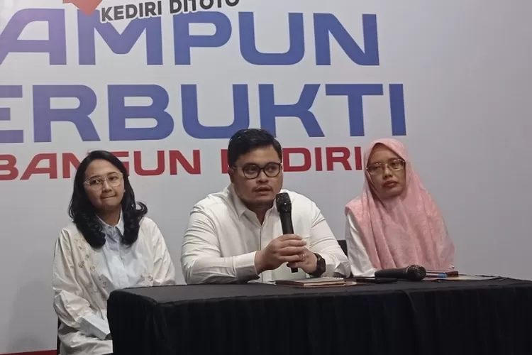 Menang Telak, Mas Dhito dan Mbak Dewi Fokus Program Strategis Lima Tahun Mendatang