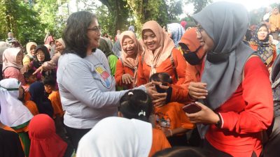 Pj Wali Kota Kediri Zanariah Tekankan Pentingnya Menjaga Lingkungan Sejak Dini Saat Membuka Lomba Mewarnai World Clean Up Day