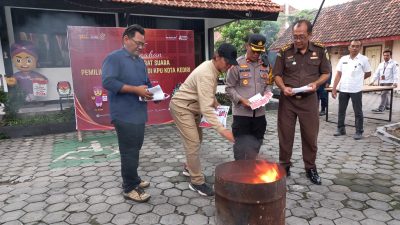 KPU Kota Kediri Musnahkan Kelebihan Surat Suara untuk Pemilu 2024