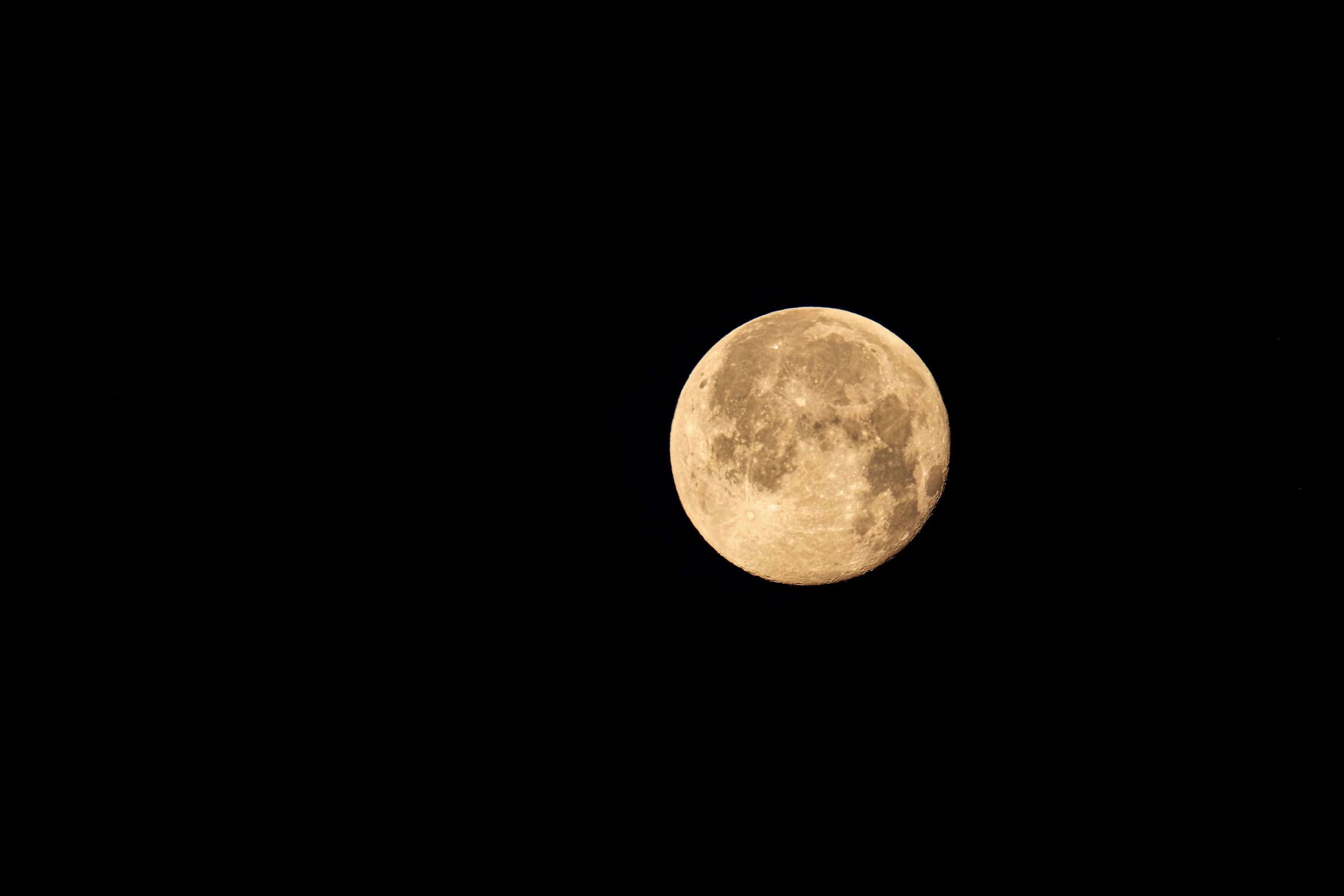 Mengenal Beaver Moon, Supermoon Terakhir yang Akan Terjadi Hari Ini