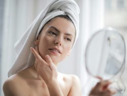 Ini Urutan Penggunaan Skincare Pagi yang Benar dan Tepat, Kamu Wajib Tahu!