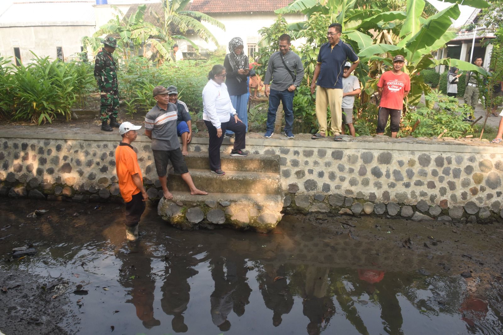 Pj Wali Kota Kediri Tinjau Kerja Bakti di Kelurahan, Antisipasi Bencana di Musim Penghujan