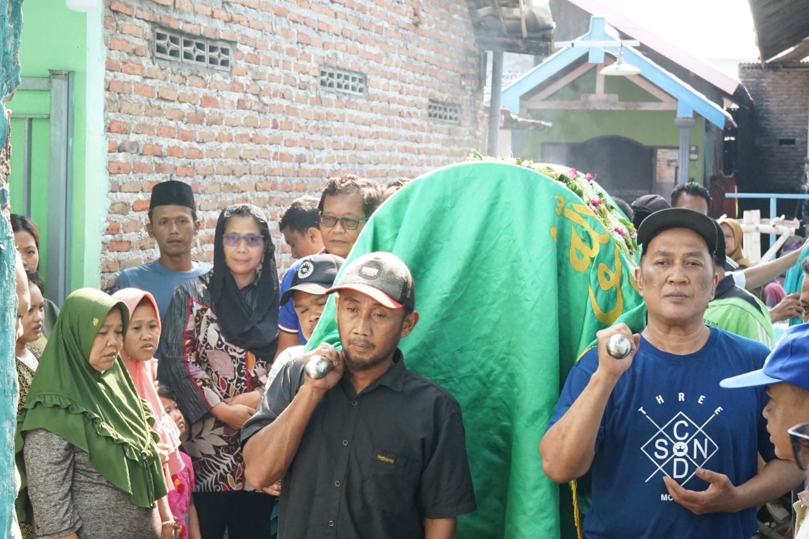 ASN Satpol PP Kota Kediri Meninggal Dunia, Pj Wali Kota Kediri Datang Takziah ke Rumah Duka untuk Berbela Sungkawa