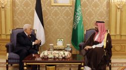 Presiden Mahmoud Abbas Temui Pangeran Mohammed bin Salman, Bahas Dukungan Palestina di KTT Gabungan Arab-Islam